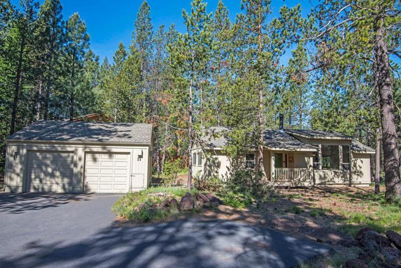 11 Pine Bough Villa Sunriver Bagian luar foto